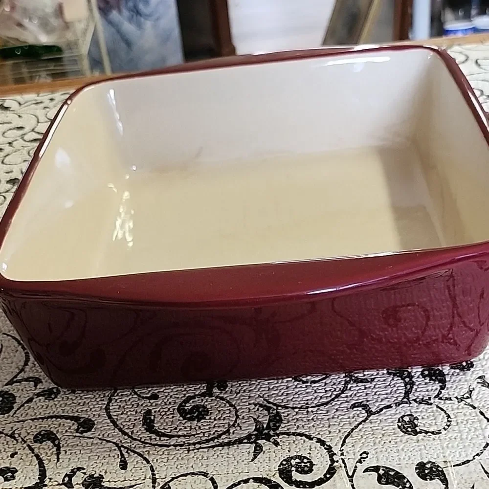 Home and Garden Party Baking Dish